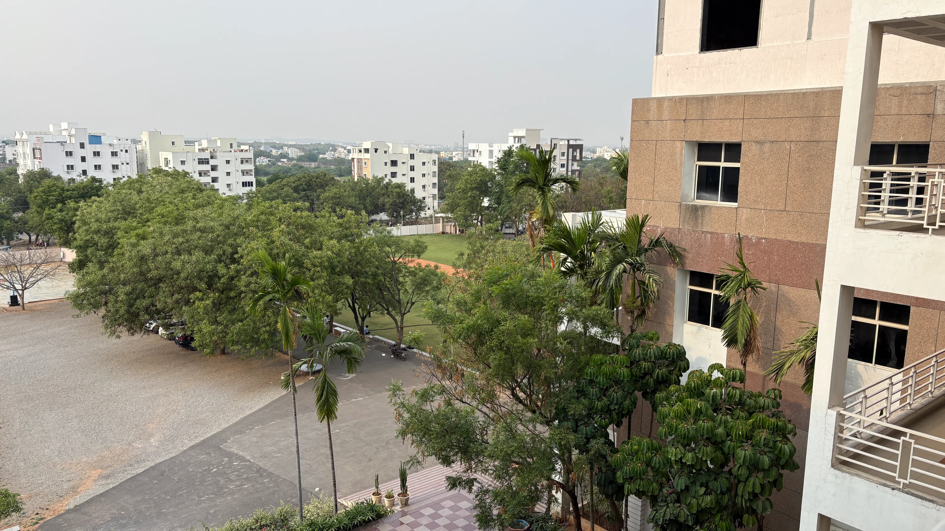 Central Sreyas courtyard and academic buildings